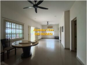 Solok Birch Semi-D For Sale | Freehold — property photo
