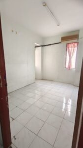 Greenlane Heights For Sale | Freehold — property photo