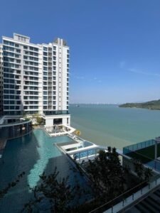 Queens Residences Q1 For Sale | Fully Renovated & Fully Furnished — property photo