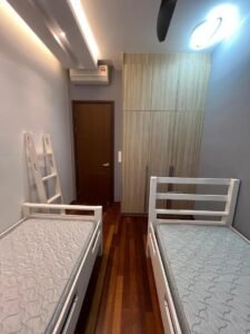 Queens Residences Q1 For Sale | Fully Renovated & Fully Furnished — property photo