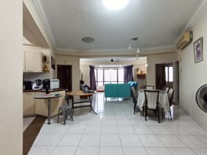 Twin Towers For Sale | Freehold — property photo