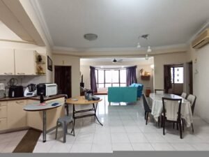 Twin Towers For Sale | Freehold — property photo